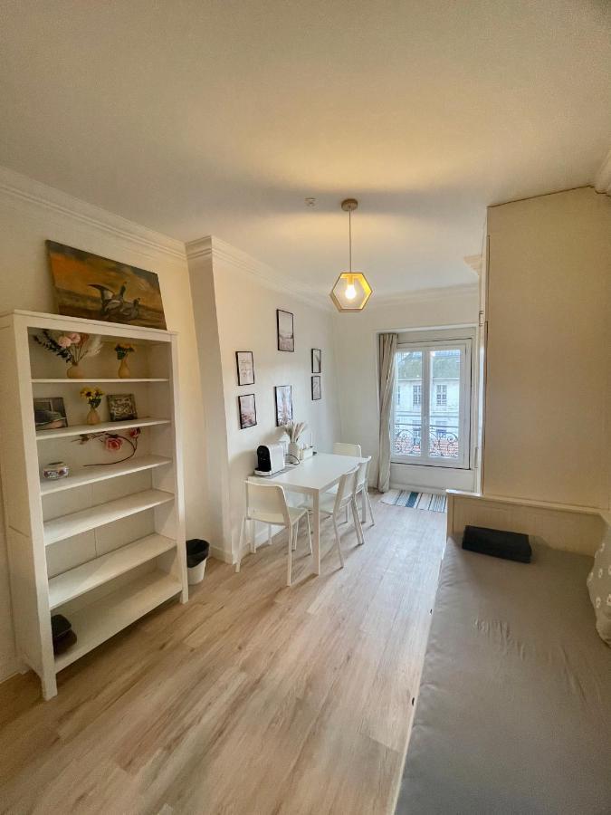 Dream Dwell Paris-Charming Studio Superb Location In 7Th District パリ エクステリア 写真